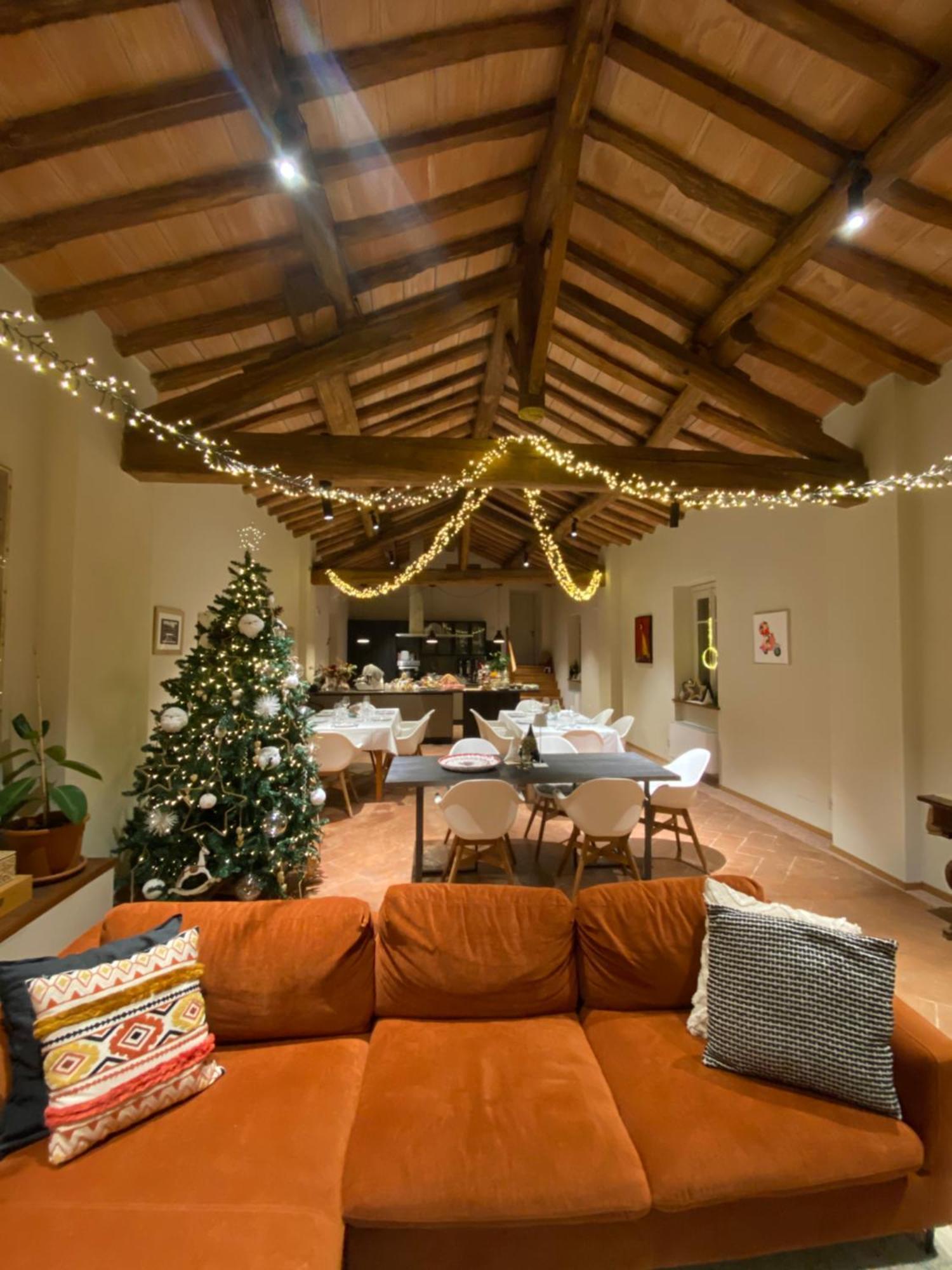 Tenuta Pizzone Wine Resort Риванацано Екстериор снимка
