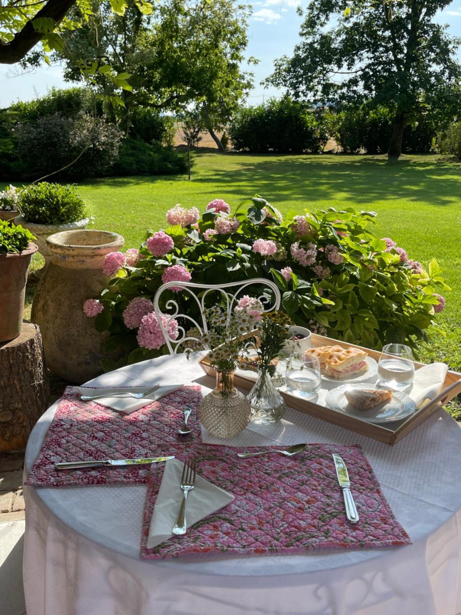 Tenuta Pizzone Wine Resort Риванацано Екстериор снимка